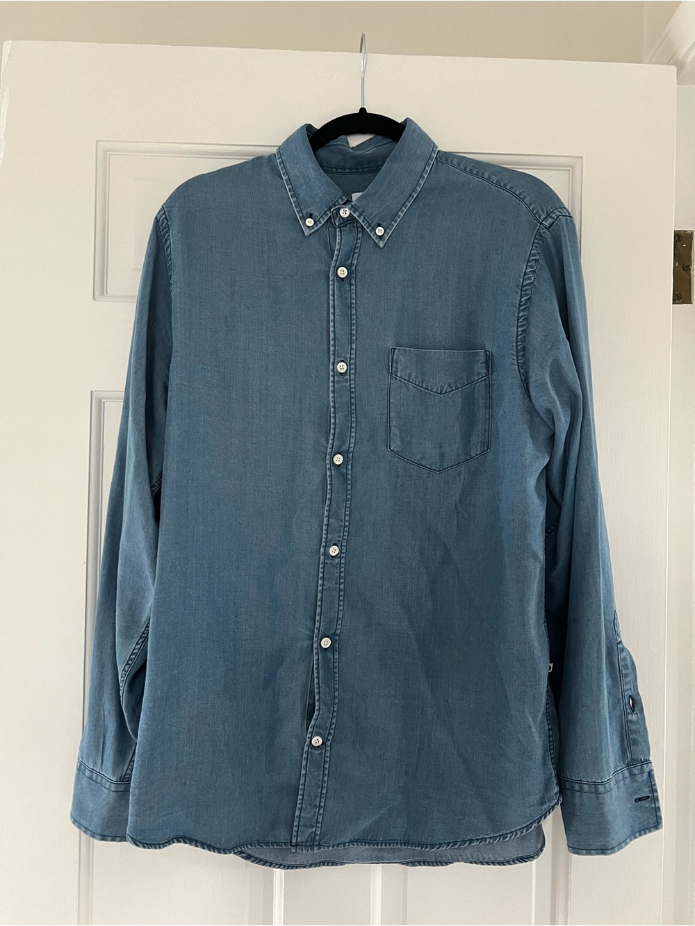 Men's Denim-Style Blue Button-Down Casual Shirt